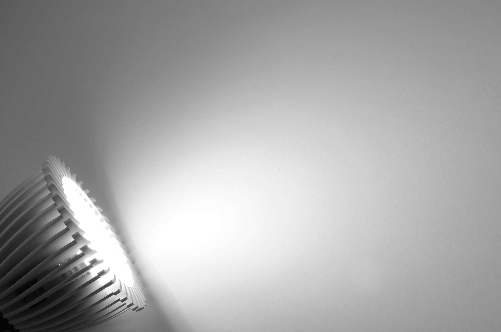 MR16 LED 7W 420lm Dimmable 15° 4200K Cool White Mr Resistor Lighting