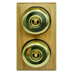 Raised Plate Asbury Light Oak Polished Brass Range