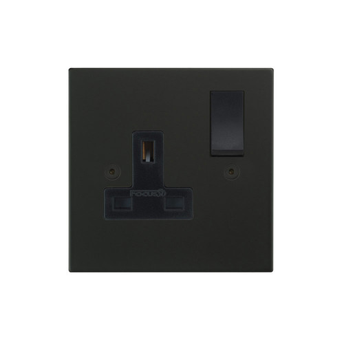 Horizon Square Switched Socket Outlet 1 gang 13 amp