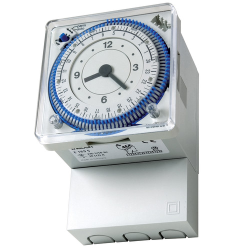 24 Hour 20 Amp Electro Mechanical Time Controller White