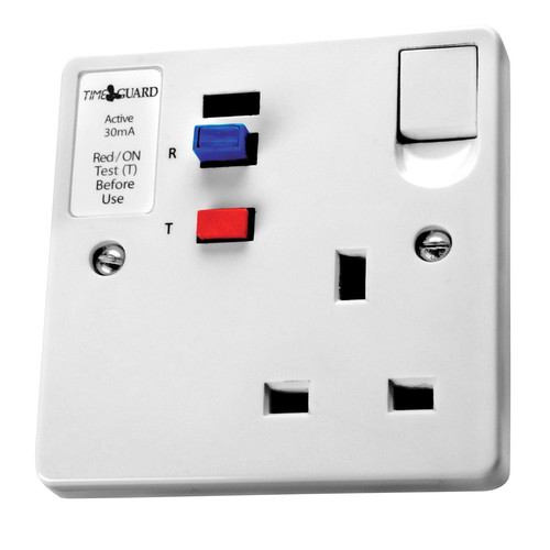 RCD Single Non-Latching Socket 1 Gang White