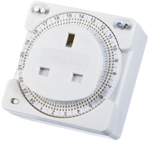24 Hour Compact Plug-In Time Controller White