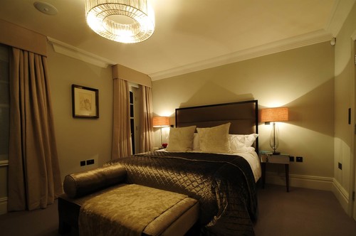 Ambient lighting in bedroom