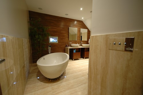 LED uplights with colour change downlights