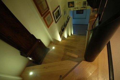 Phantom uplights on stairs