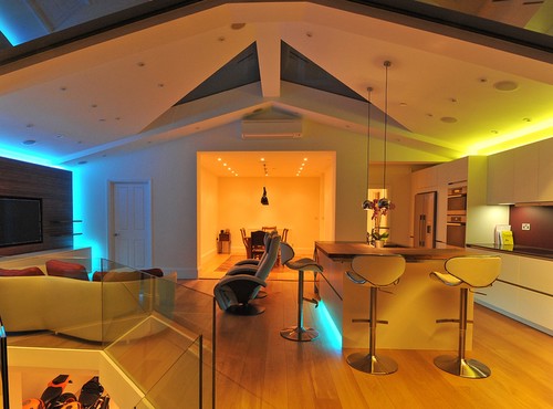 Colour change LED tape in coving