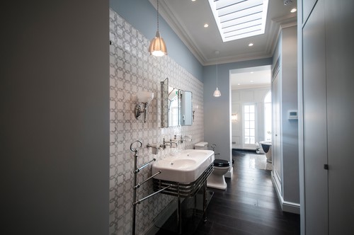 Trimless downlights and pendants