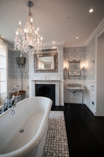 Trimless downlights with chandelier