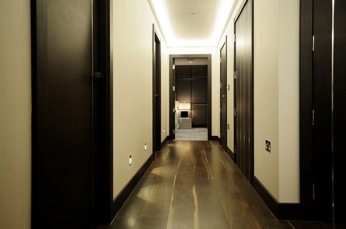 Corridor scenes with LED Diva 2 & low level lights