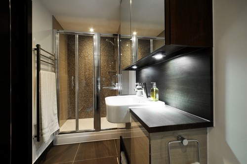 Elegant downlights in bathroom