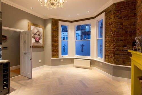 Trimless black downlights in ceiling