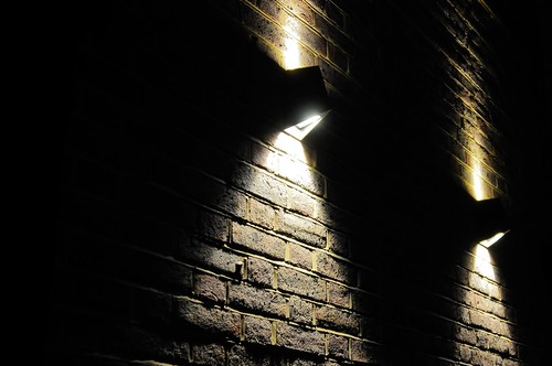 Exterior wall light