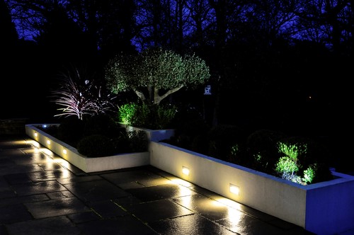 Recessed wall lights and spike lights