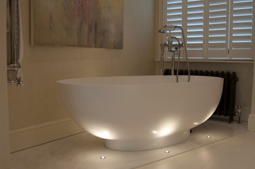 Bathroom uplights