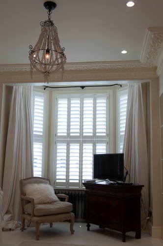 Master bedroom uplights and downlights