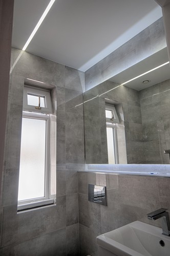 Bathroom with LED tape and extrusions