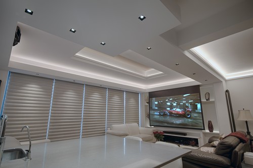 Living Room bulkhead with trimless downlights