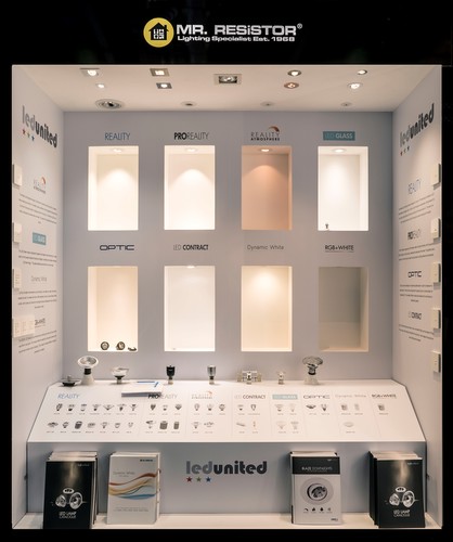 LED United Lamp Box - Lux Live 2018