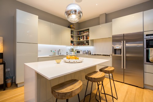 Bolio Pendant above island with LED Tape
