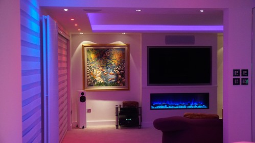 Dropped ceiling in living room with RGBW tape