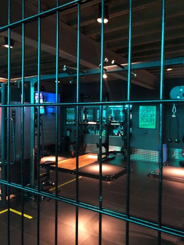 Narrow beam LED light floor