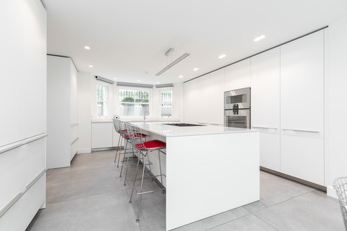 Trimless double square downlights in kitchen