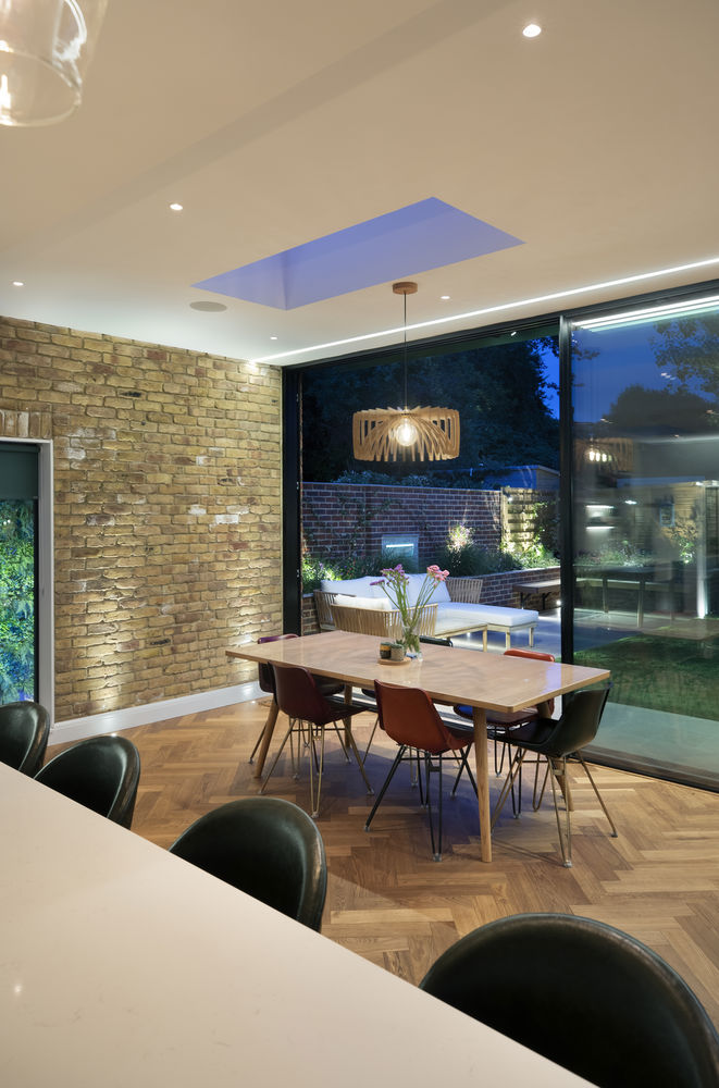 Reality Atmosphere Dim to Warm AR70 LED 8W 480lm Dimmable Lamp 35° 3000K - 2000K Warm White in use