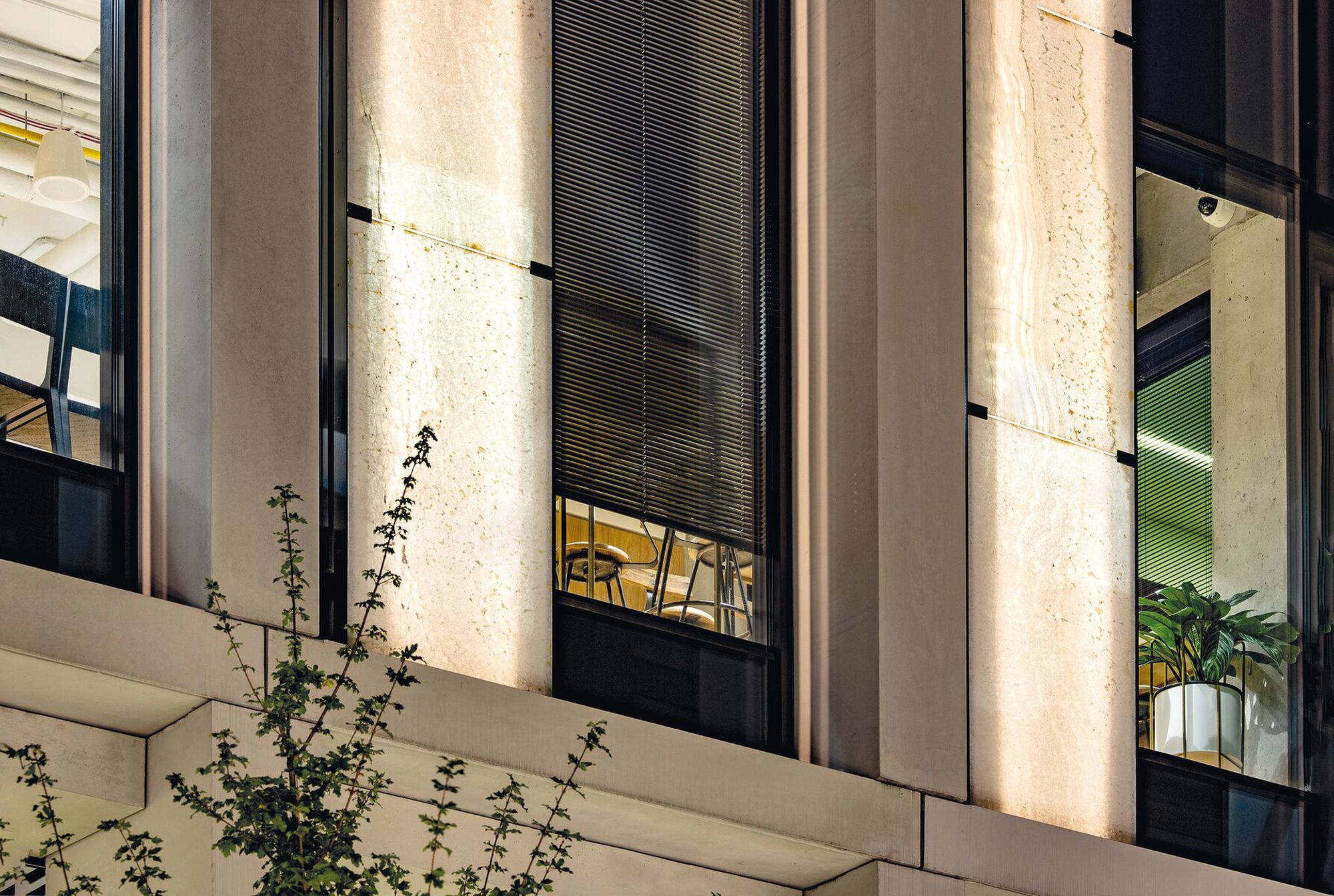 Maxi Plus Surface Extrusion Profile Aluminium 1000mm | Mr Resistor Lighting